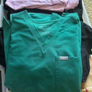 Figs Green scrub set